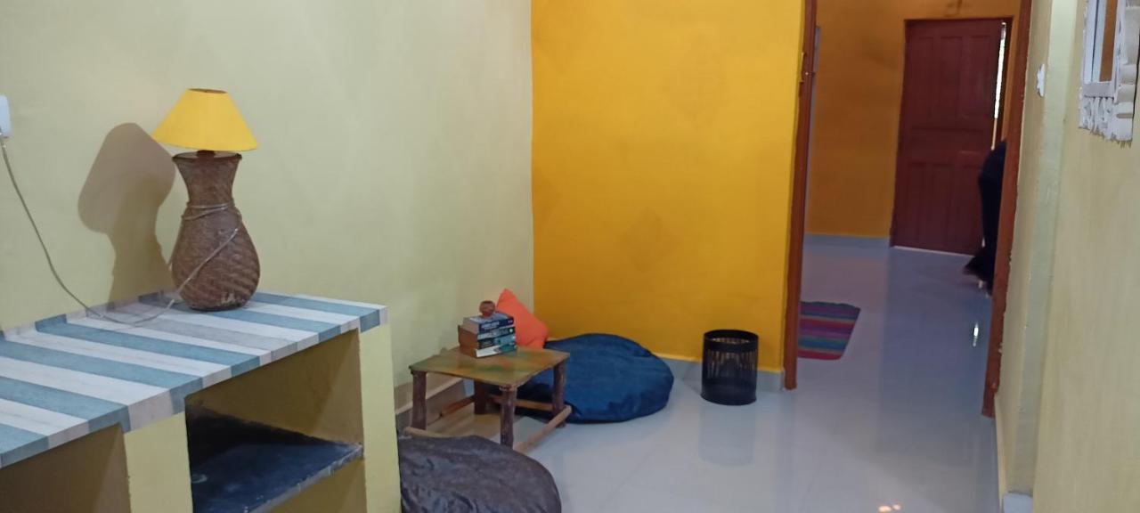 Red Monkeys Hostel Arambol Extérieur photo
