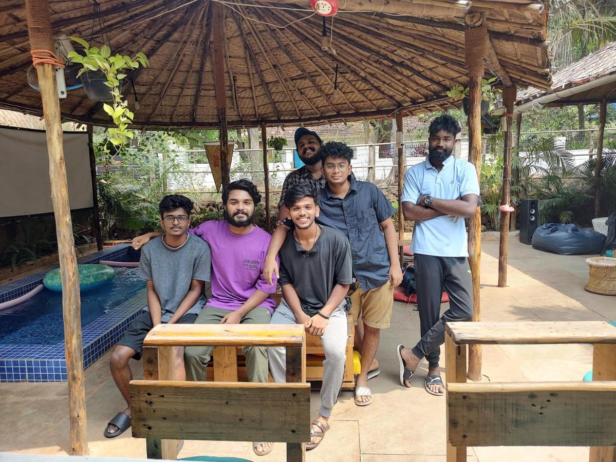 Red Monkeys Hostel Arambol Extérieur photo