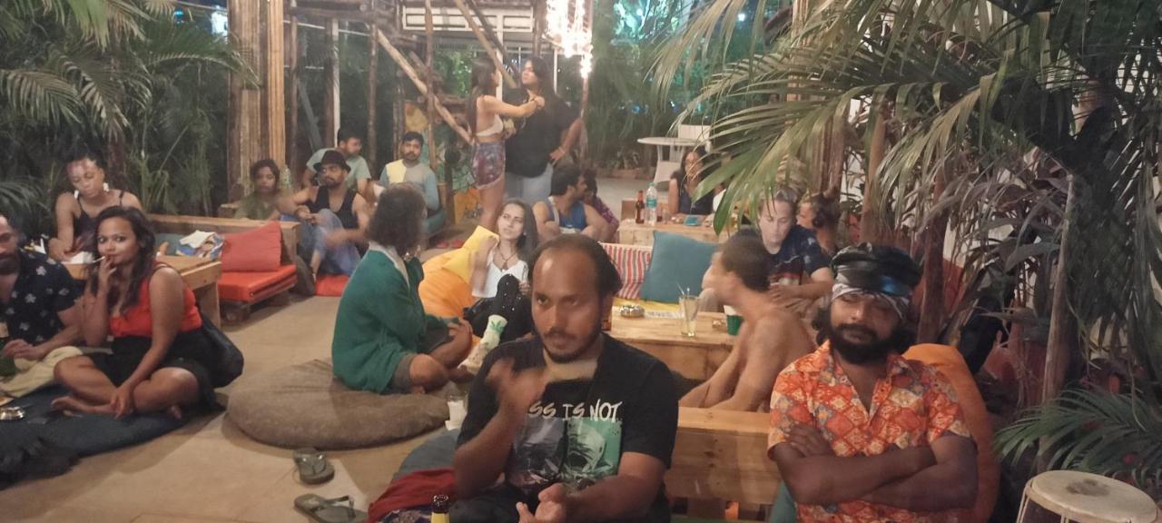 Red Monkeys Hostel Arambol Extérieur photo