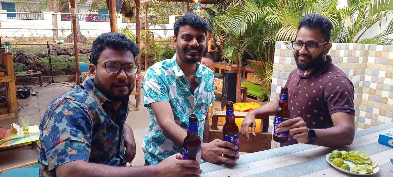 Red Monkeys Hostel Arambol Extérieur photo